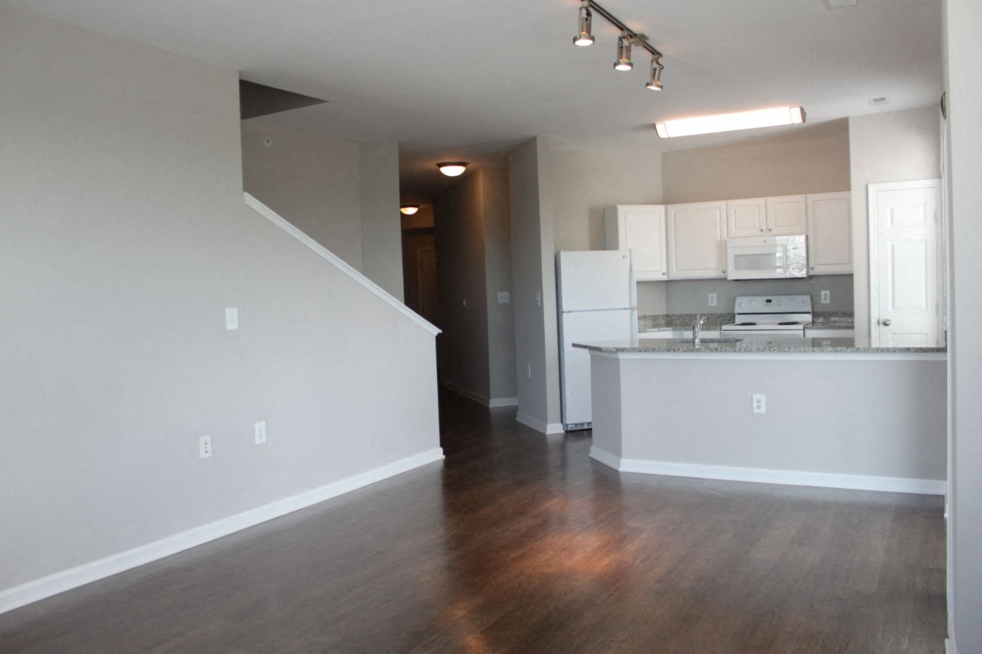 Amenities Open Concept Loft Apartments with Balcony-MetroPlace at Town Center Apartments 4300 Telfair Boulevard Camp Springs MD 20746